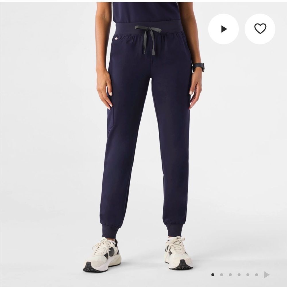 Figs Womens Zamora Scrub Joggers. 6XL tall. In Navy. Like New